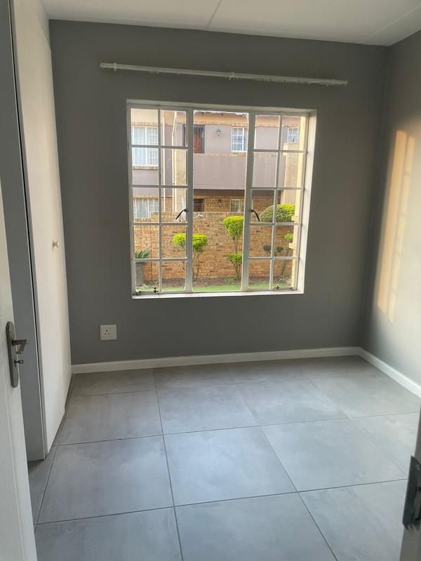 3 Bedroom Property for Sale in Monyakeng Free State